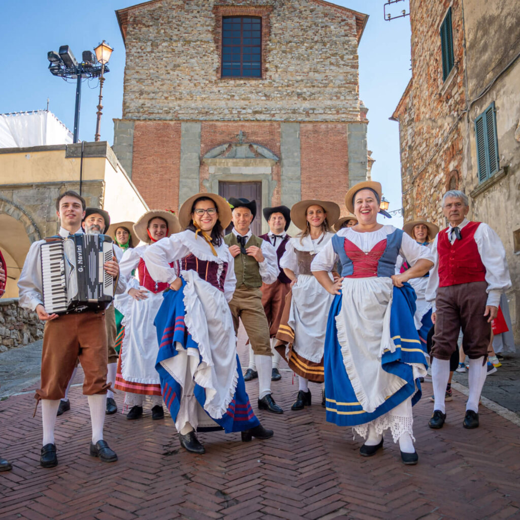 gruppo folk lucignano